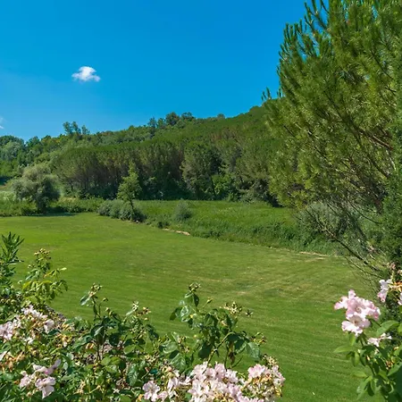 Villa La Casa Dell'artista 6, Emma